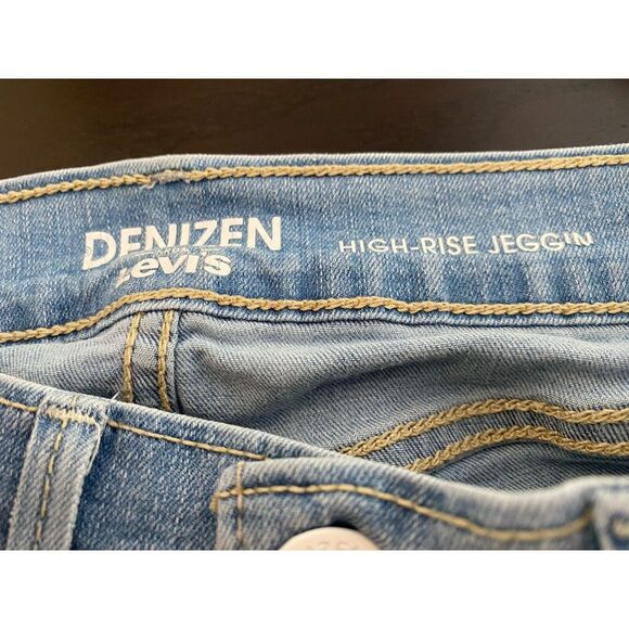 Women's Levi's Denizen High Rise Jegging Crop size 5 W27 Light Wash Denim - Picture 4 of 7